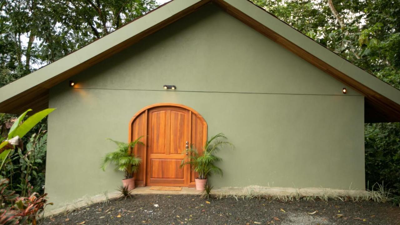 Arenal Toucan La Fortuna Luaran gambar